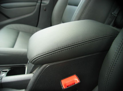 VW Golf - armrest detail